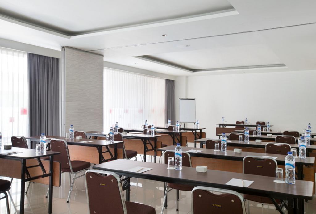 Amaris Hotel Tangerang Luaran gambar