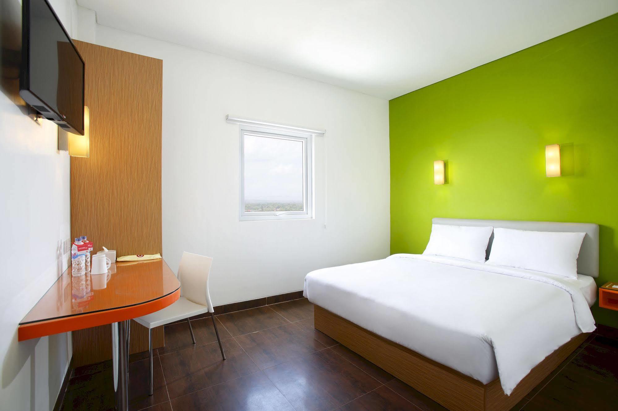 Amaris Hotel Tangerang Luaran gambar