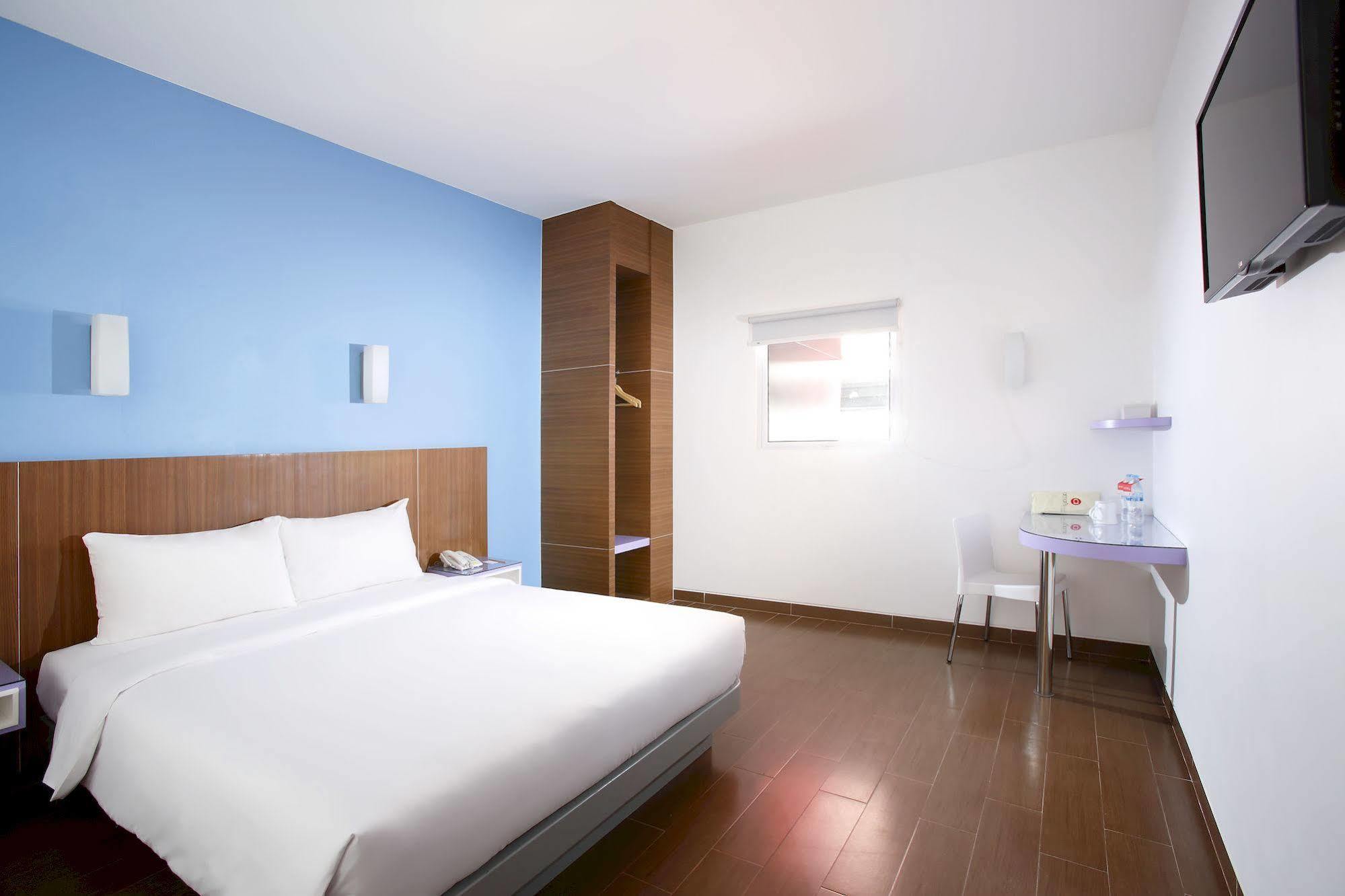Amaris Hotel Tangerang Luaran gambar