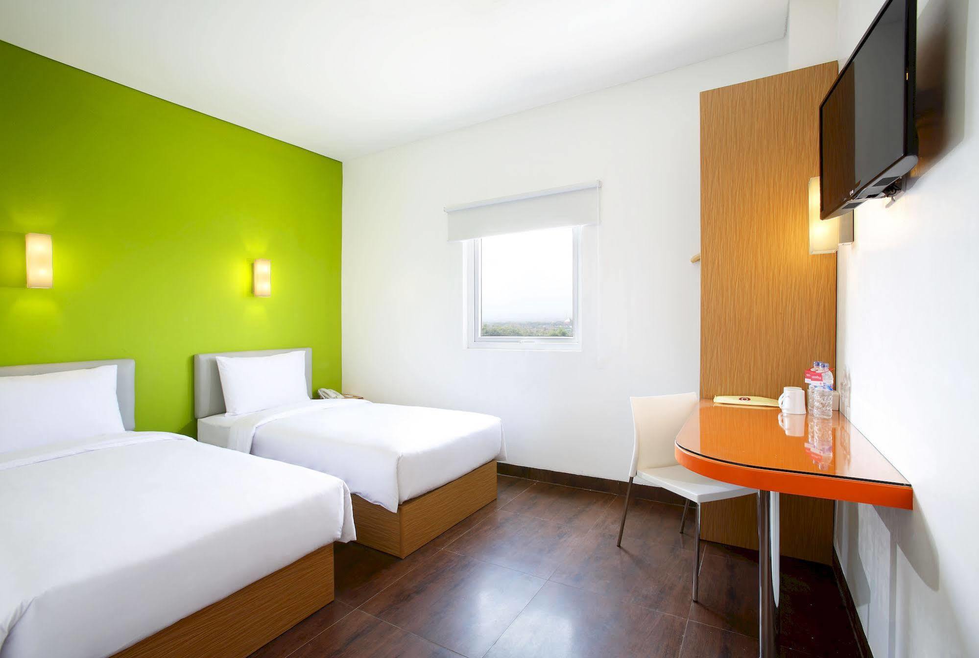 Amaris Hotel Tangerang Luaran gambar